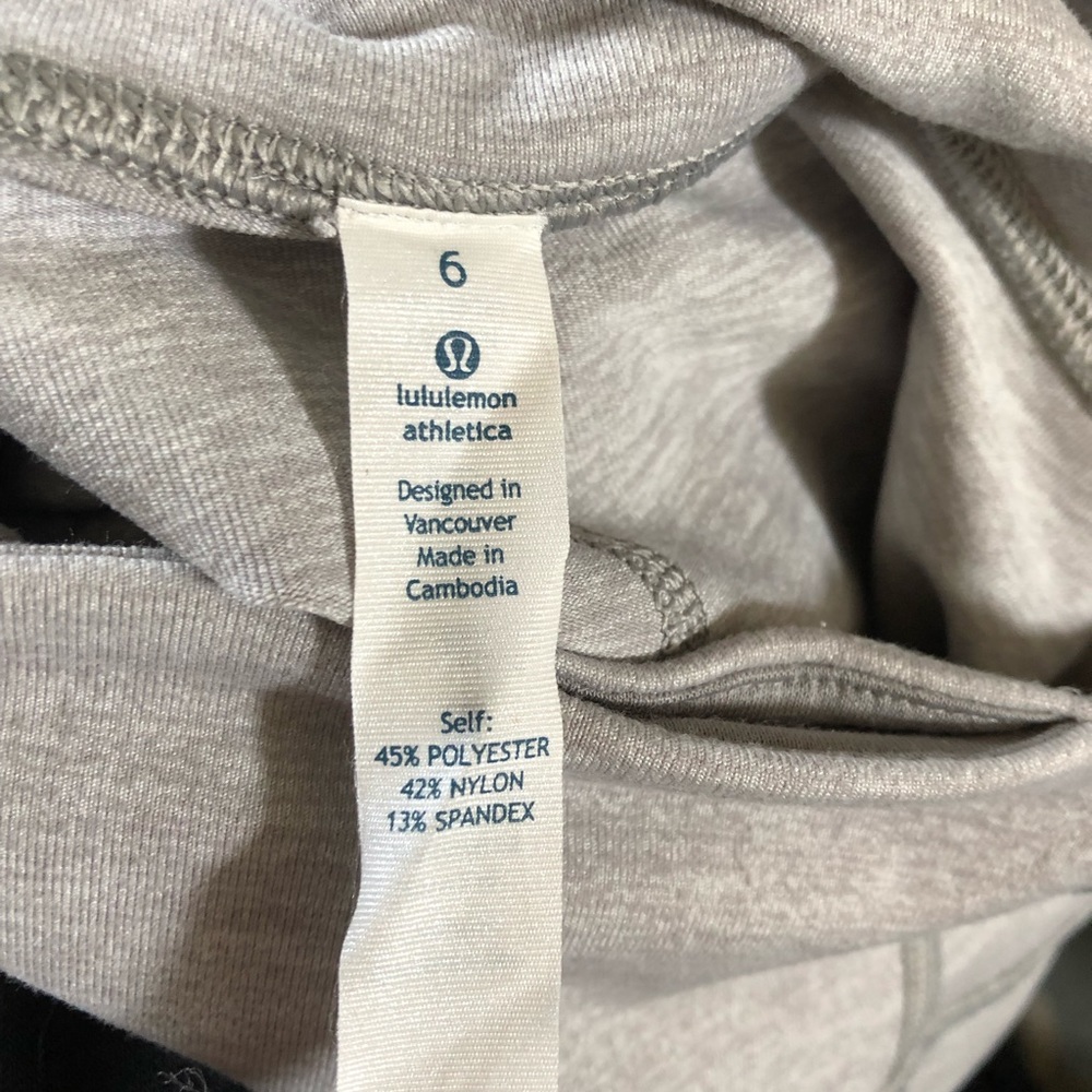 Lululemon crop 6 - Picture 6 of 6